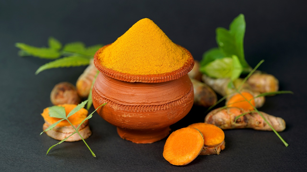 Turmeric Uses And benefits : हल्दी के उपयोग और लाभ